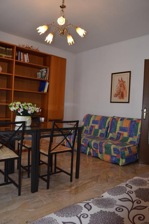 Casa Vacanza e per lavoro Elena e Carla Spinea Esterno foto
